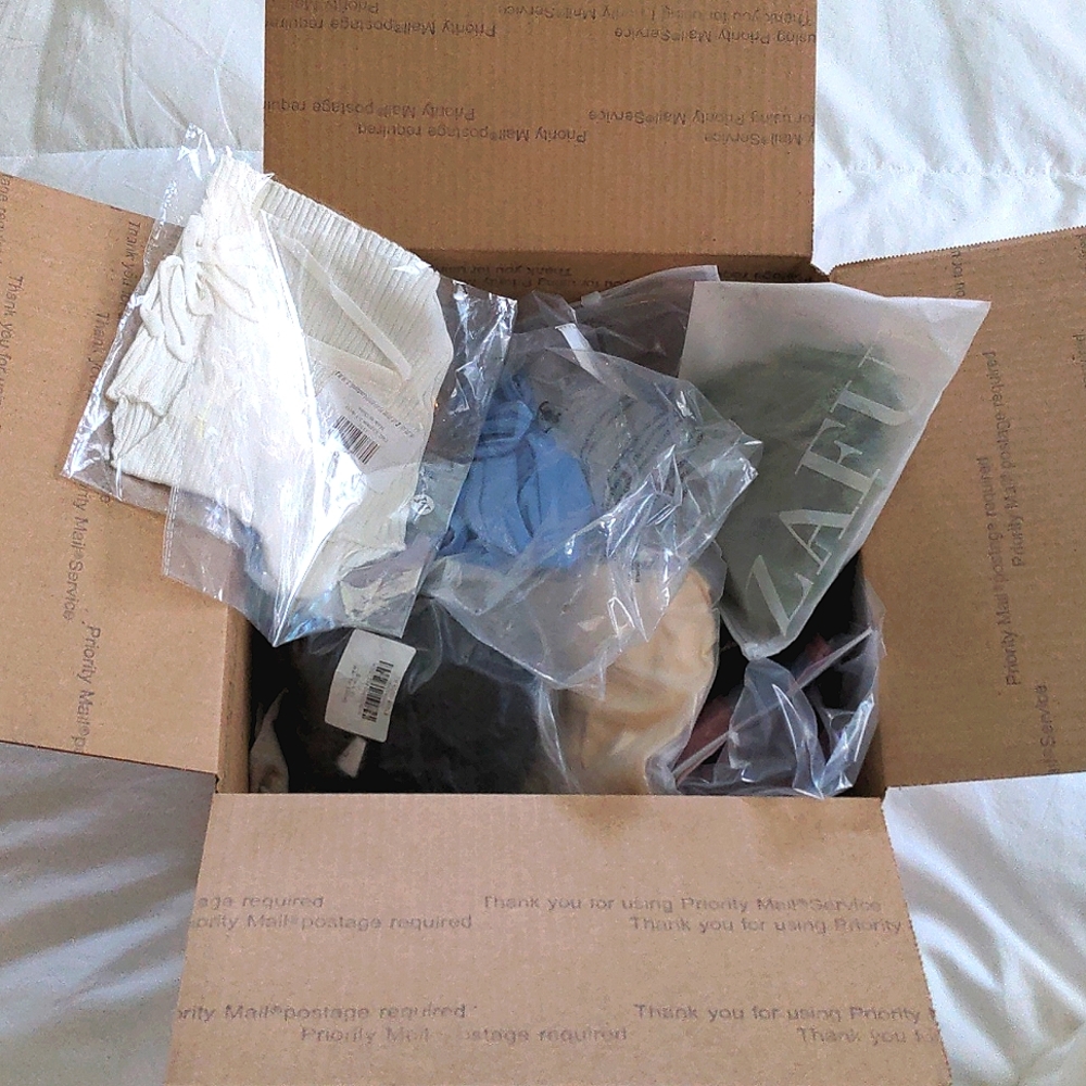 10 items Per Lot Wholesale